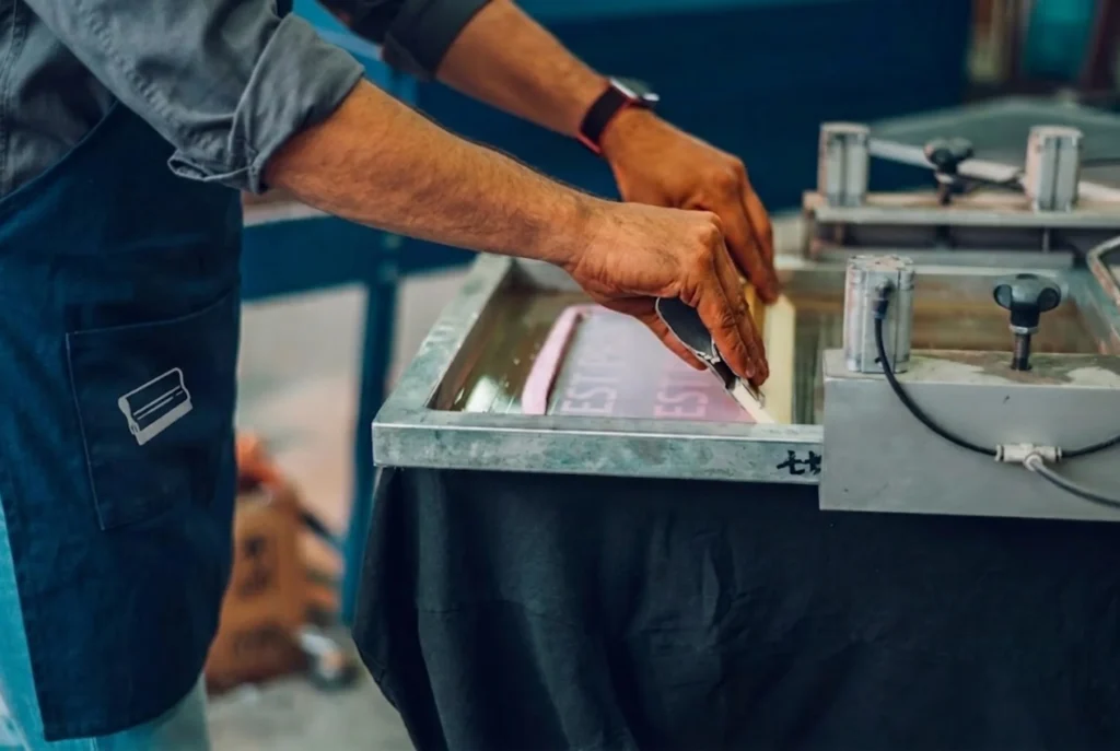 Screen printing station, flash dryer and screen setup